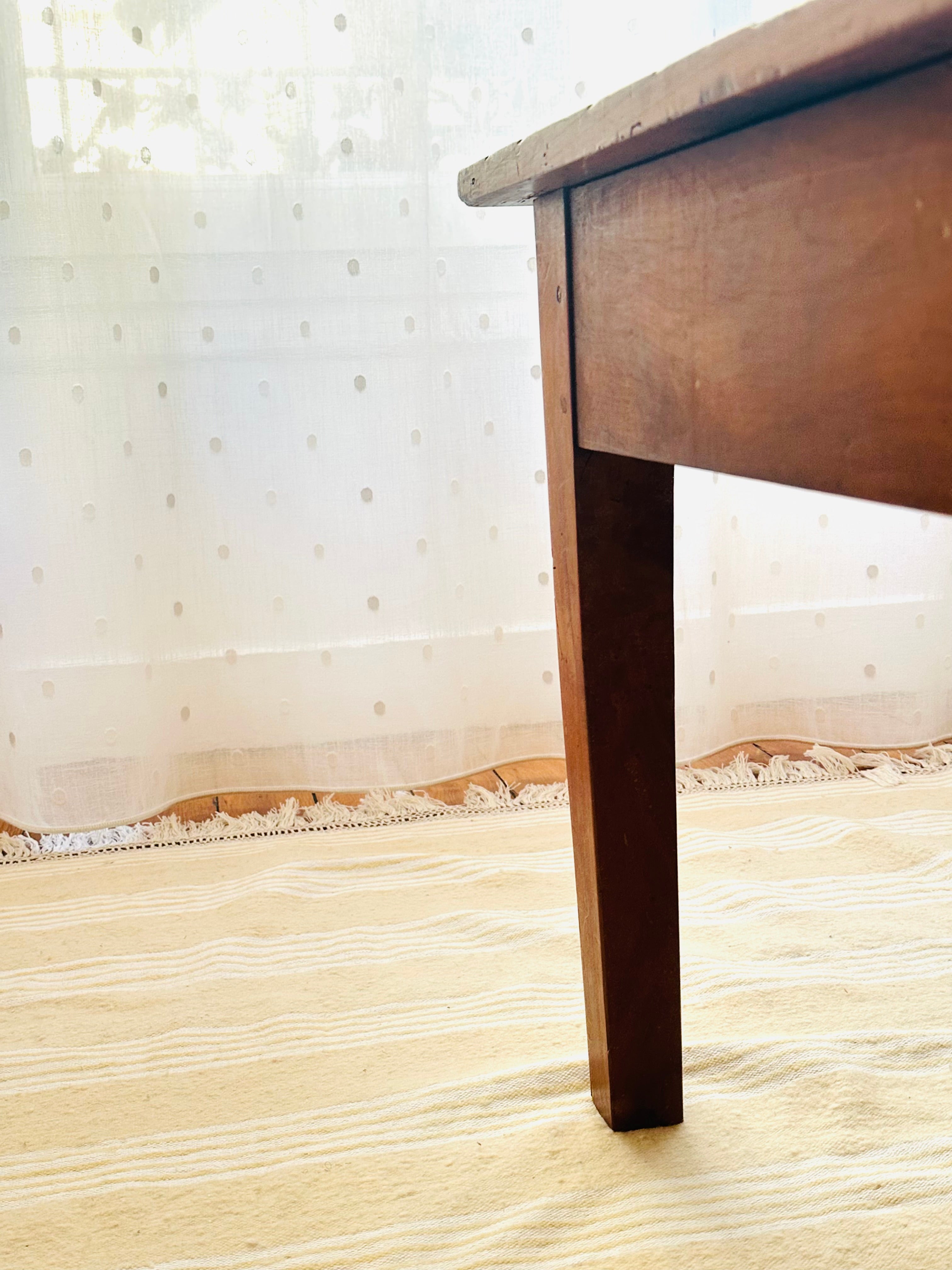 Table base en bois